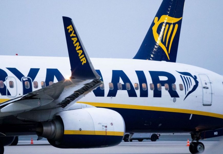 Ryanair pilots vote for strike action