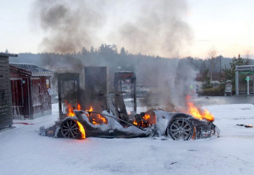 Zombie Tesla se stala druhou největší automobilkou světa – měřeno tržní kapitalizací